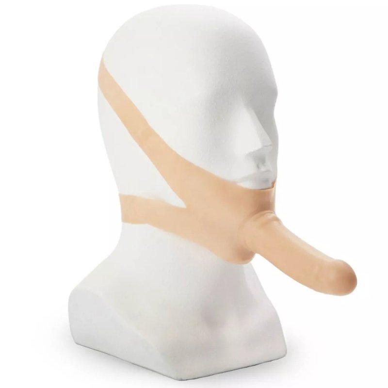 Chin Starp On Latex Dong